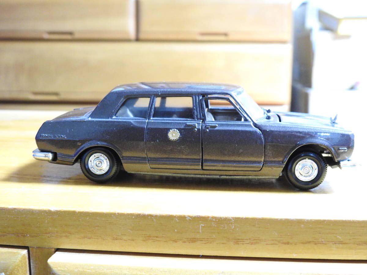 ダイヤペット G-26 ニッサン ロイヤル 1⁄47 : YONEZAWA TOYS ヨネザワ